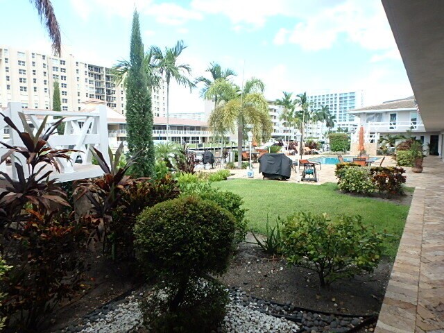 Foto del edificio - 2857 NE 32nd St