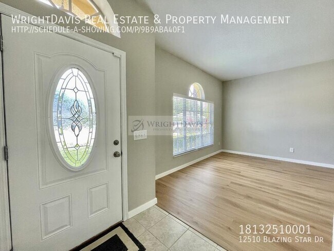 Foto del edificio - 12510 Blazing Star Dr