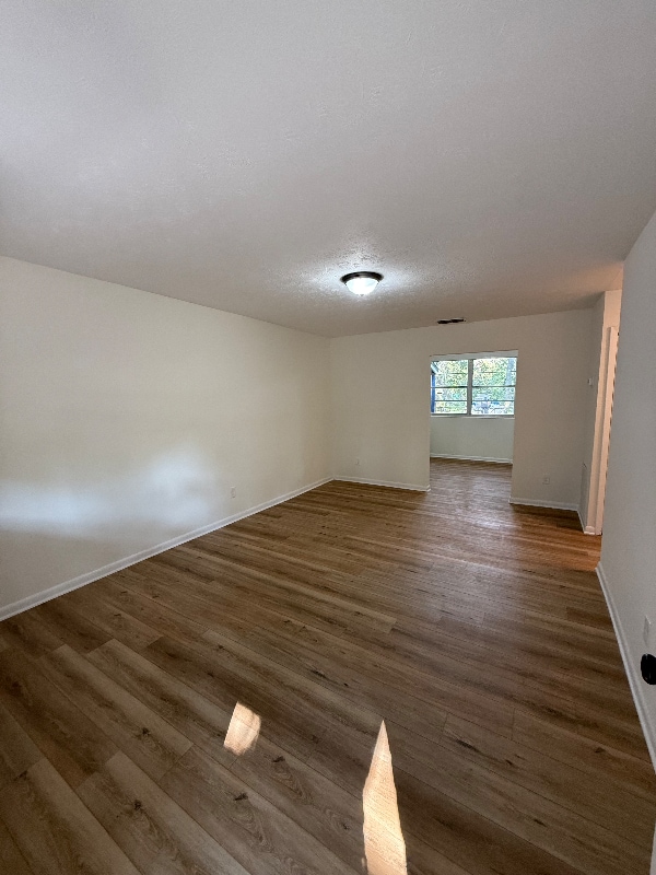 Foto del edificio - 1675 Winthrop St