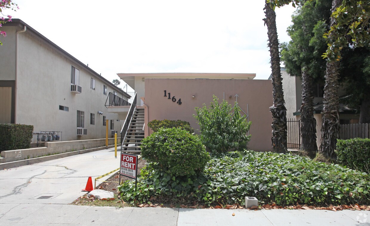 Building Photo - 1164 Raymond Ave