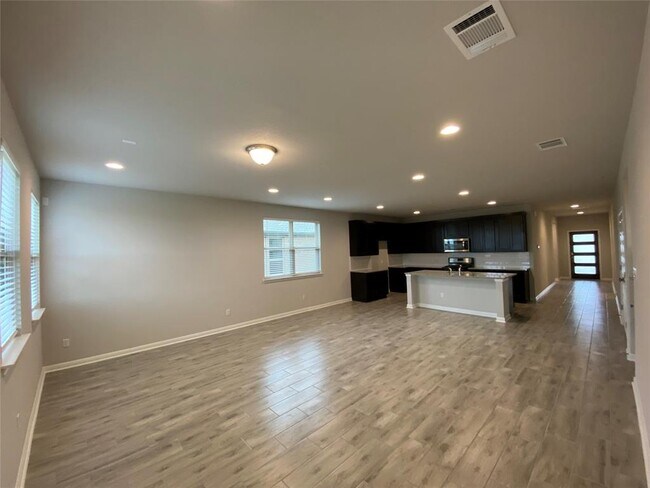 Building Photo - 1513 Whippletree Trl