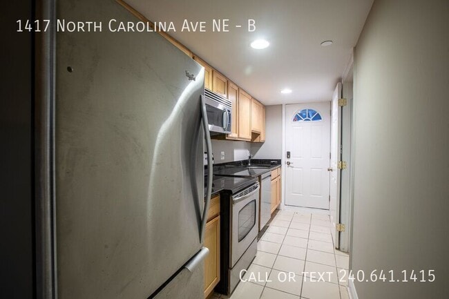 Building Photo - 1417 North Carolina Ave NE