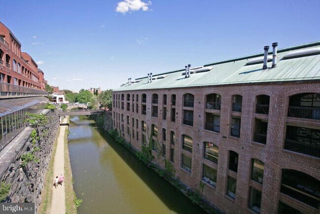 Foto del edificio - 3225 Grace St NW