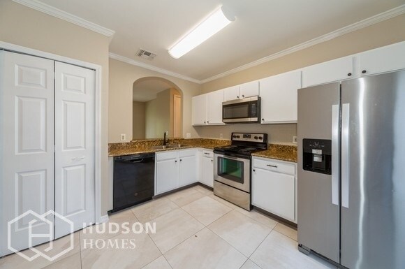 Foto del edificio - SELF TOUR NOW! 909 Van Loon Ct, Kissimmee ...