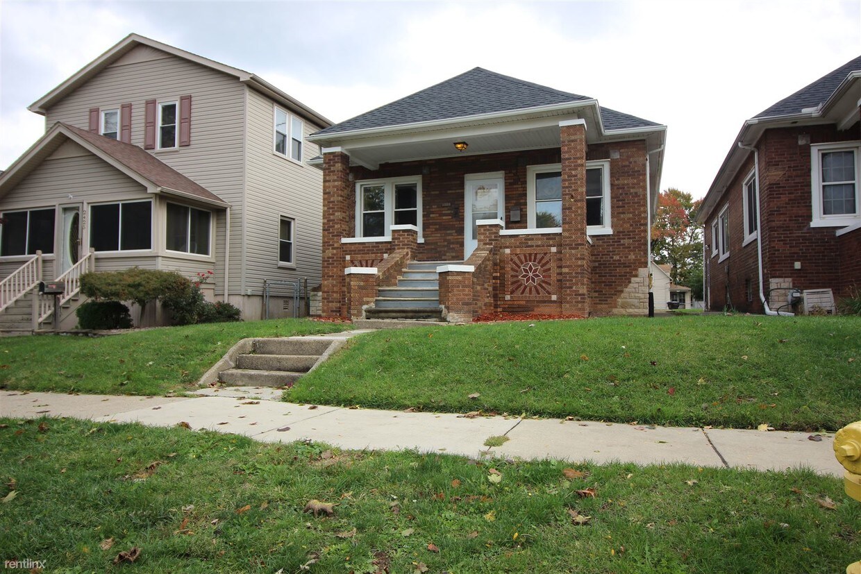 Primary Photo - 2431 4th St