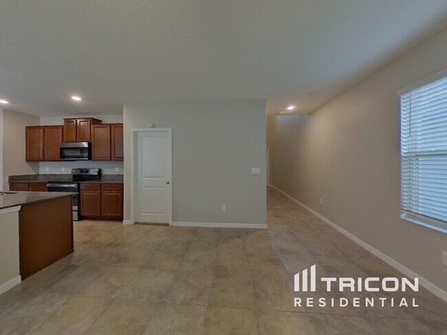 Foto del edificio - 10015 RoseMary Leaf Ln