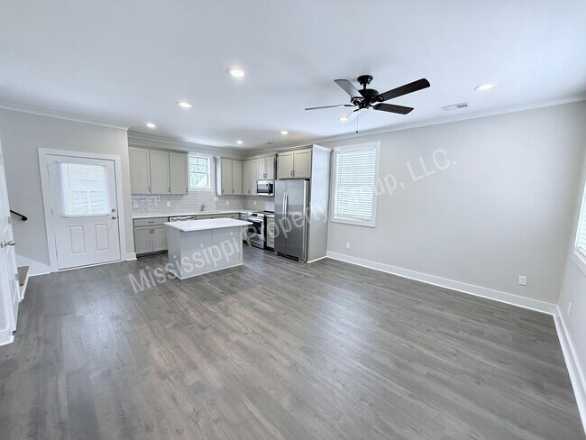 Foto del edificio - 1212 Ivy Rd