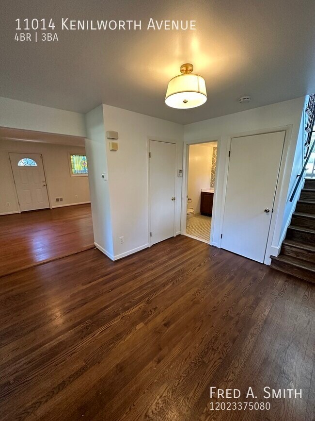 Photo - 11014 Kenilworth Ave House