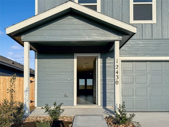 Foto del edificio - 12430 Wild Strawberry Rd