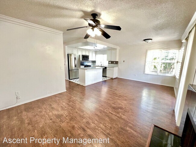 Foto del edificio - 4 br, 2 bath House - 2286 Spring oak Way
