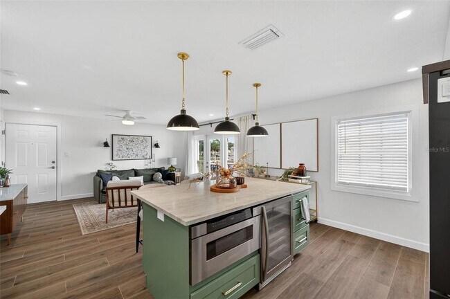 Foto del edificio - 5153 Salmon Dr SE