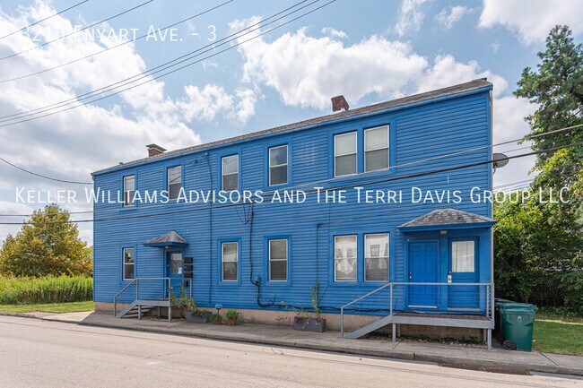 Building Photo - 3215 Enyart Ave