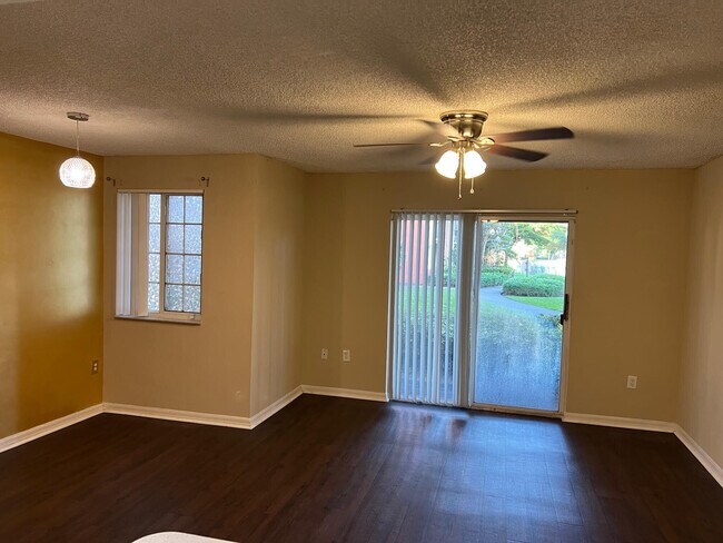Foto del edificio - 4151 N Haverhill Rd