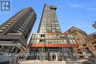 Building Photo - 32 Davenport Rd