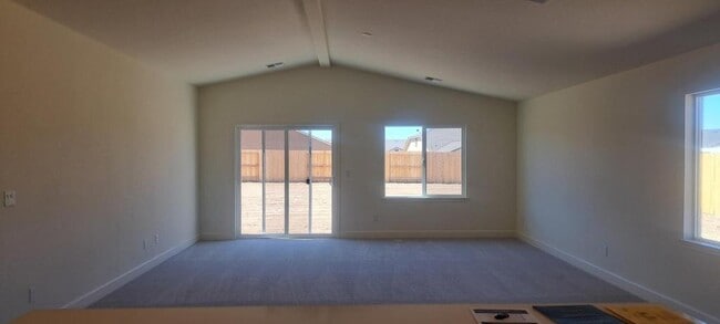 Building Photo - 640 Allerton Wy