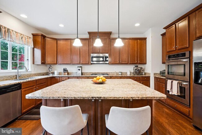 Building Photo - 16608 Danridge Manor Dr