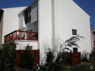 Building Photo - 1904 N Woodley St