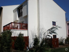 Building Photo - 1904 N Woodley St