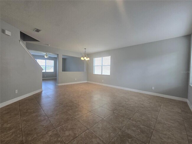 Foto del edificio - 2274 Geneva Dr