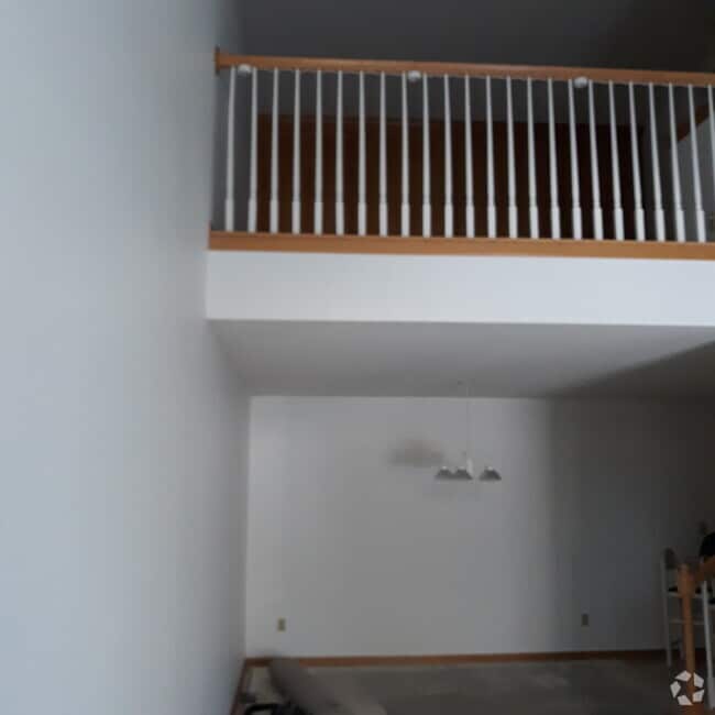 Building Photo - 12824 43rd St NE