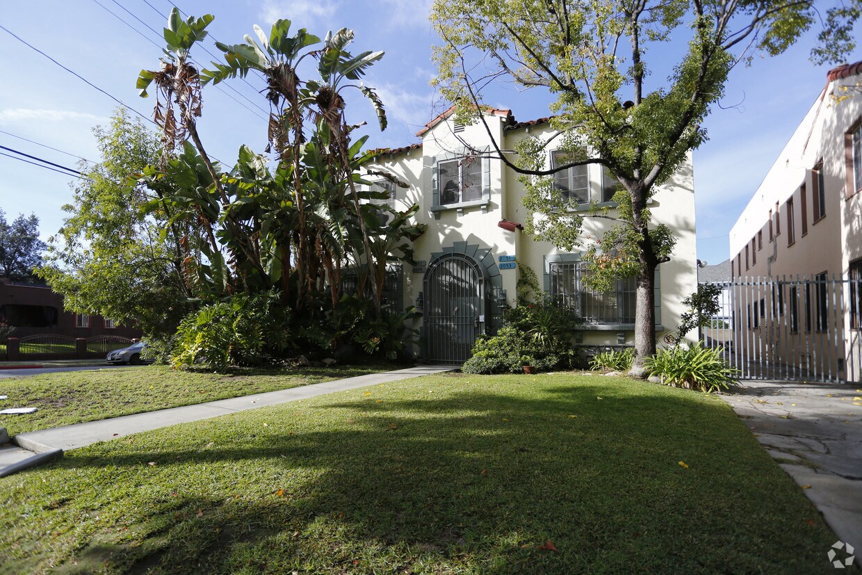 Edificio - 4 Units | Pasadena | Non-Rent Control