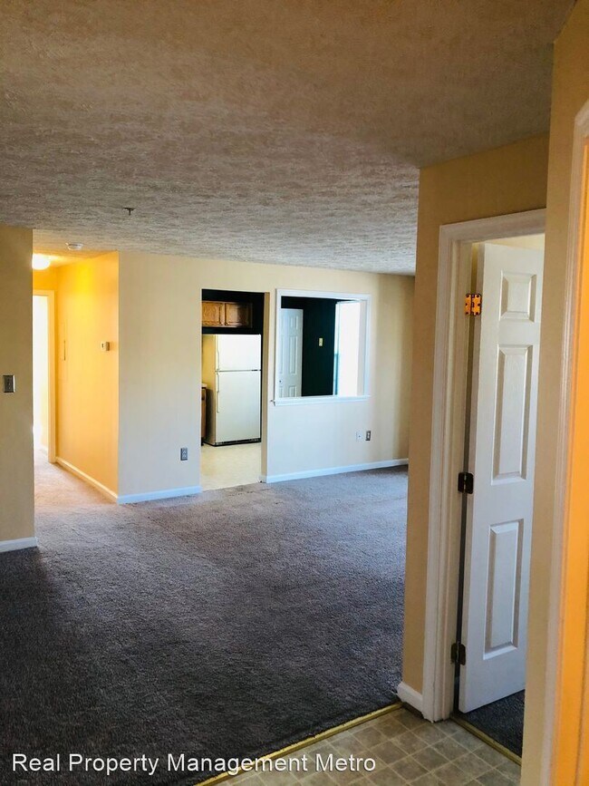 Building Photo - 2445 Blue Spring Ct