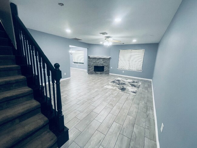 Building Photo - 4031 Sand Ripple Ln
