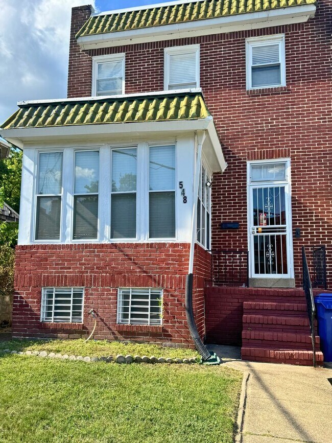 Building Photo - 548 Radnor Ave
