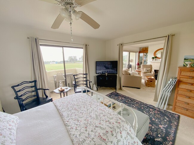 Foto del edificio - 3375 Foothill Road, Unit 522A