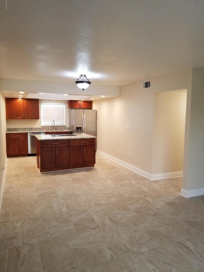 Foto del edificio - 182 Ulster Ln