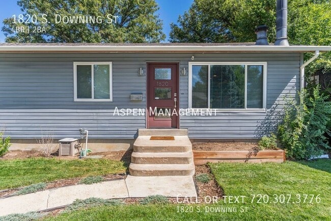 Building Photo - Beautifully Updated 4 Bedroom 2 Bath Home ...