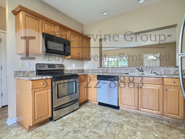 Building Photo - Beautiful condominium in Prattville.