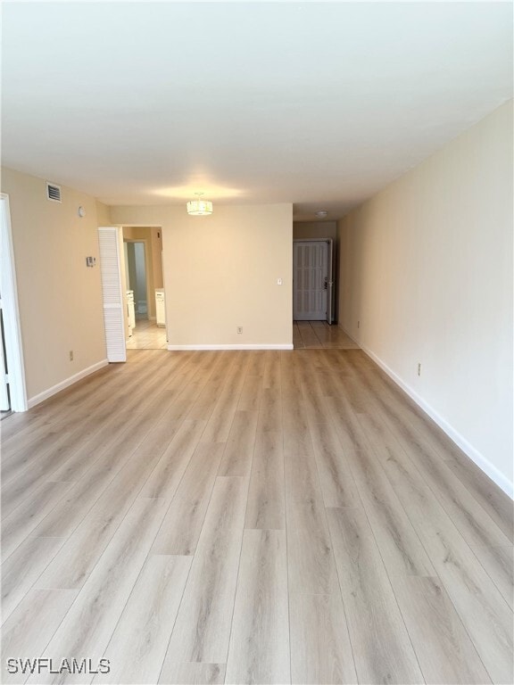 Building Photo - 124 Cypress Way E