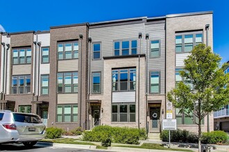 Building Photo - 8155 Red Hook St