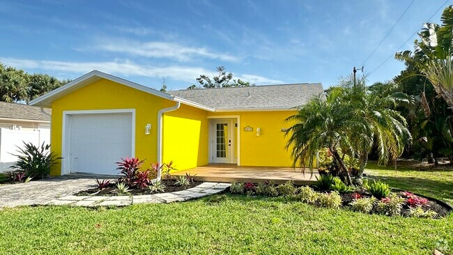 Building Photo - 1672 Atlanta Plaza Dr