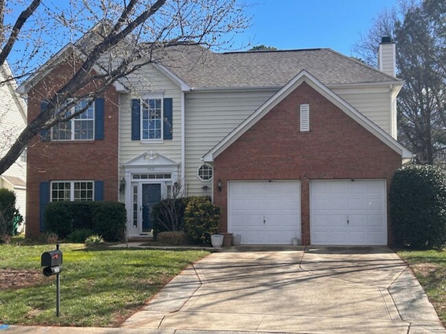 Building Photo - Beautiful 4 Bedroom Single Family Home