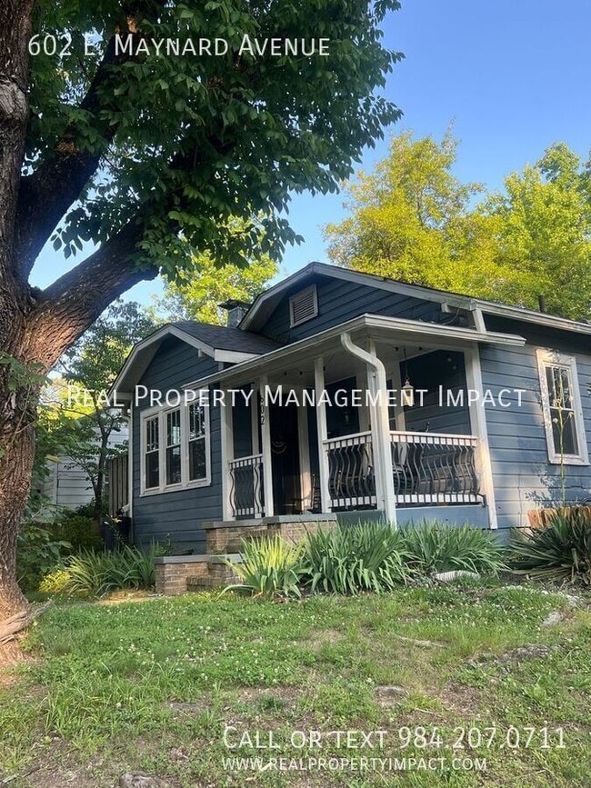 Building Photo - 602 E Maynard Ave