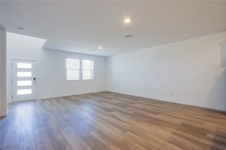 Building Photo - 252 Walsh Peak Ave