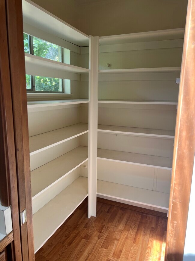 Foto del edificio - 3270 Hillview Ln