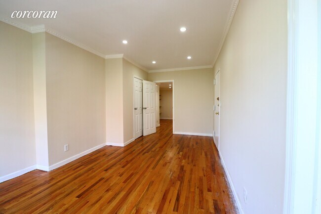 Building Photo - 378 Myrtle Ave