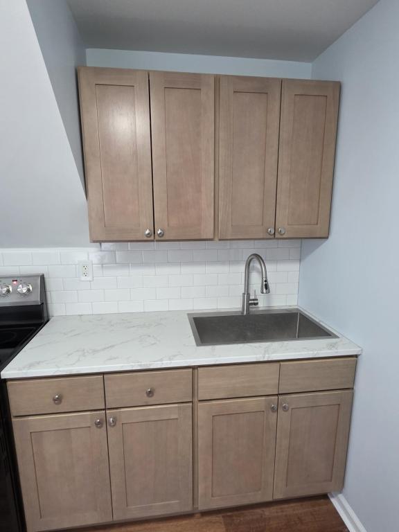 Building Photo - 48 Rumbold Ave