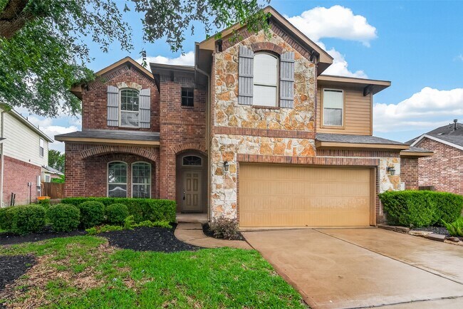 Foto del edificio - 2510 Shady Falls Ln