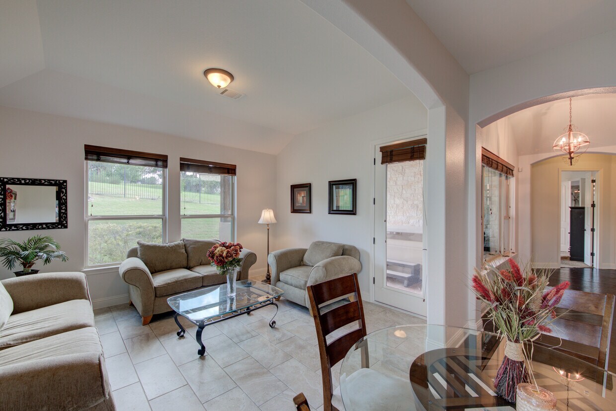 Primary Photo - 308 Enchanted Hilltop Way