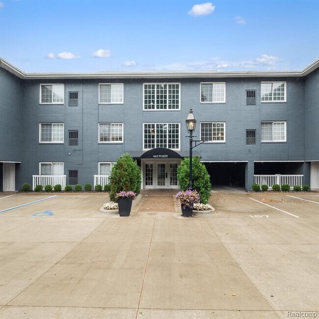 Foto del edificio - 662 Purdy St
