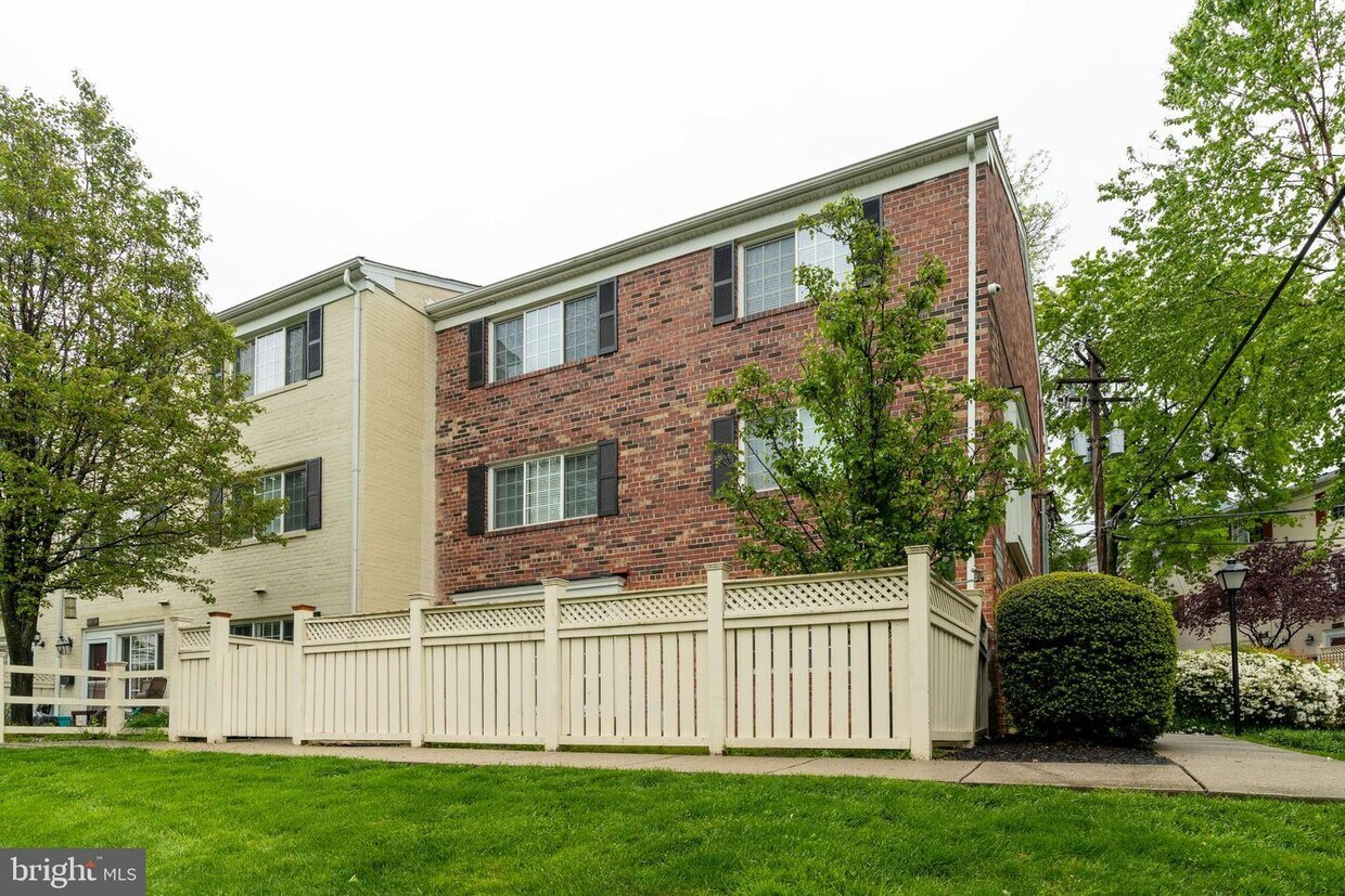 1501 N Van Dorn St Unit A, Alexandria, VA 22304 Condo for Rent in