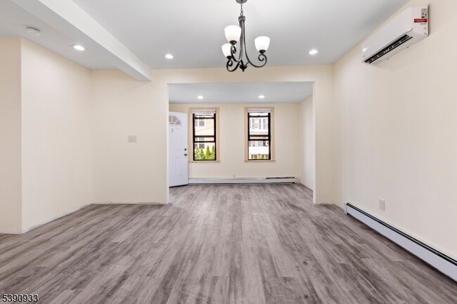 Building Photo - 108 Paine Ave
