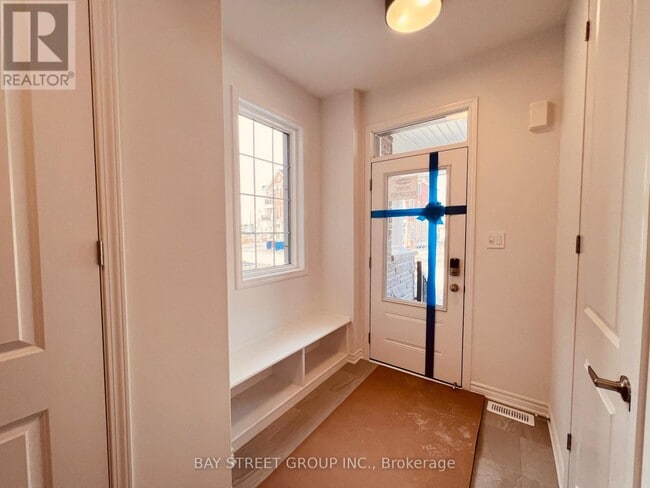 Building Photo - 127 Azure Dr