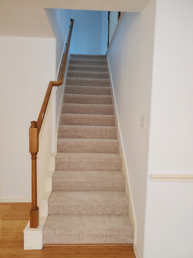 Building Photo - 11831 Edenstone Dr