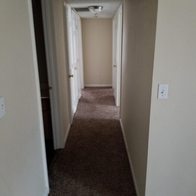Building Photo - 4111 Blue Lick Court #5