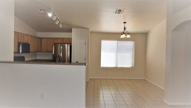 Building Photo - 2136 Copper Sky Dr